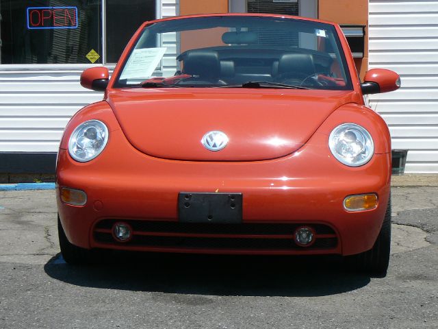 2005 Volkswagen New Beetle 2500 Extended Cab 4WD SLT