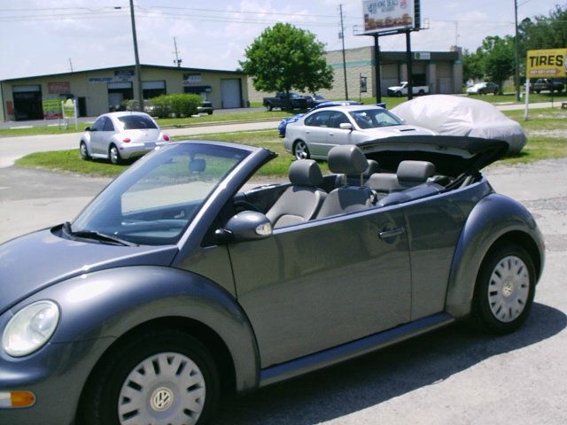 2005 Volkswagen New Beetle ZX4 SE Sedan