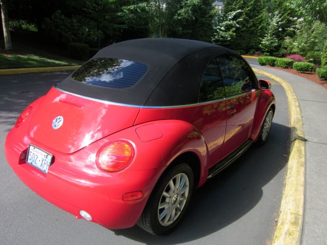 2005 Volkswagen New Beetle 2500 Extended Cab 4WD SLT