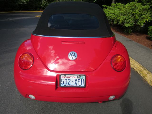 2005 Volkswagen New Beetle 2500 Extended Cab 4WD SLT