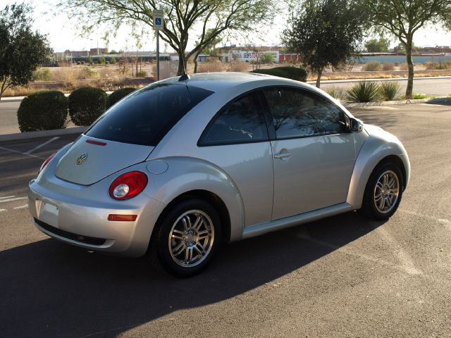 2006 Volkswagen New Beetle CD With MP3