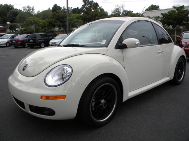 2006 Volkswagen New Beetle 4 Door SLT Sport