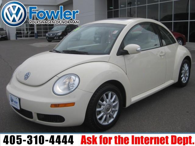 2006 Volkswagen New Beetle Reg Cab 118 WB