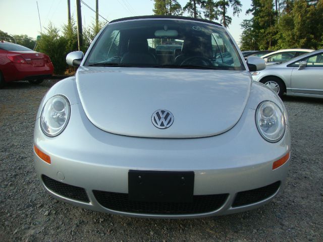 2006 Volkswagen New Beetle BASE W/1sv