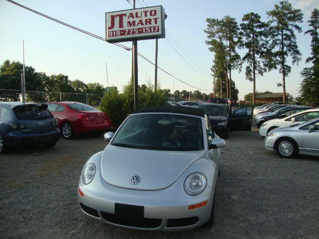 2006 Volkswagen New Beetle BASE W/1sv