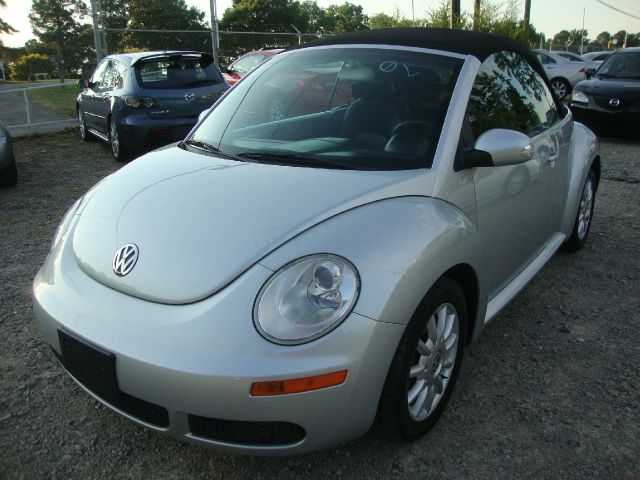 2006 Volkswagen New Beetle BASE W/1sv