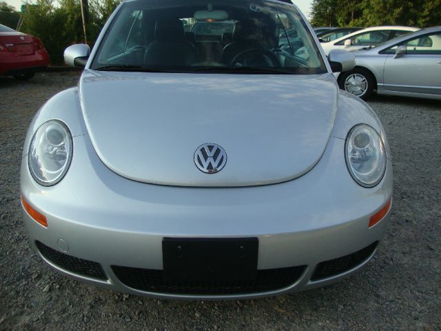 2006 Volkswagen New Beetle BASE W/1sv