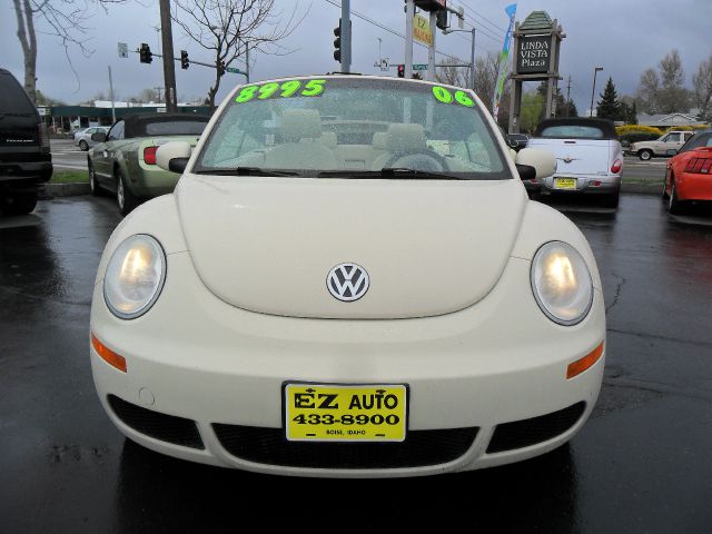 2006 Volkswagen New Beetle BASE W/1sv