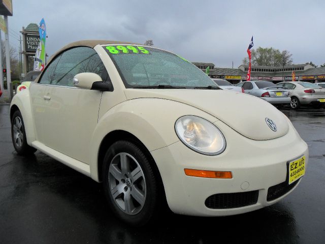 2006 Volkswagen New Beetle BASE W/1sv