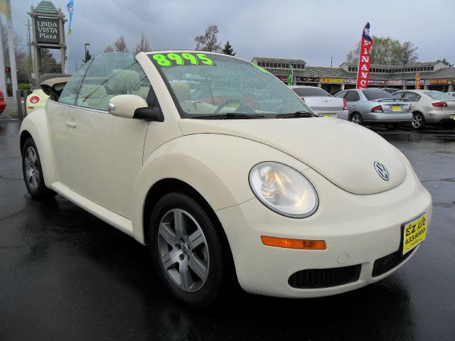 2006 Volkswagen New Beetle BASE W/1sv