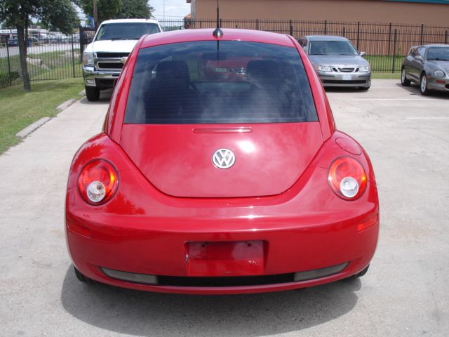 2006 Volkswagen New Beetle CD With MP3