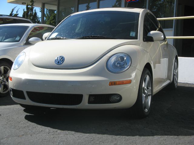 2006 Volkswagen New Beetle CD With MP3