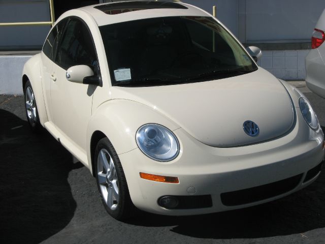 2006 Volkswagen New Beetle CD With MP3