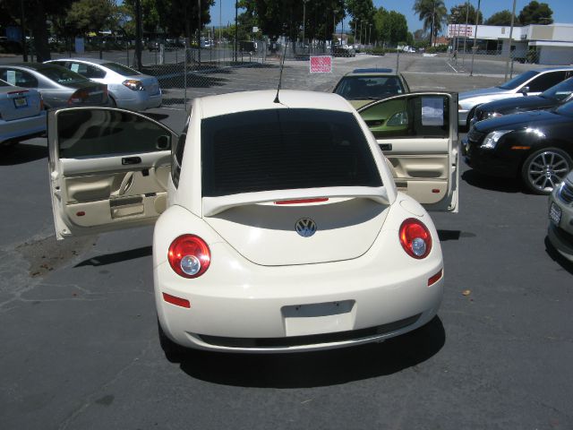 2006 Volkswagen New Beetle CD With MP3