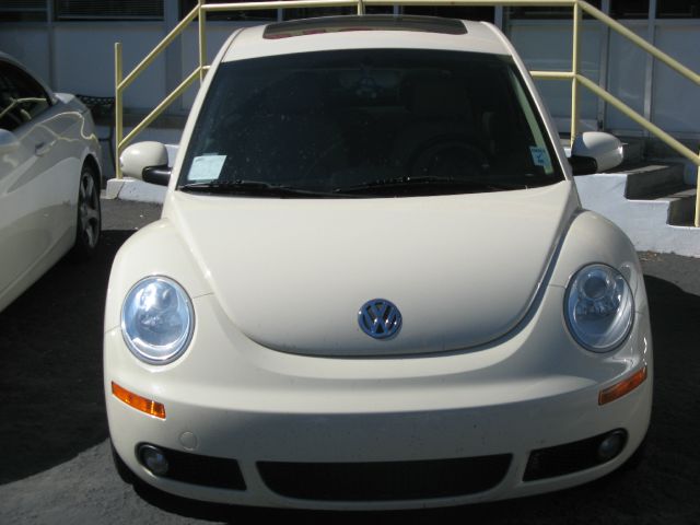 2006 Volkswagen New Beetle CD With MP3