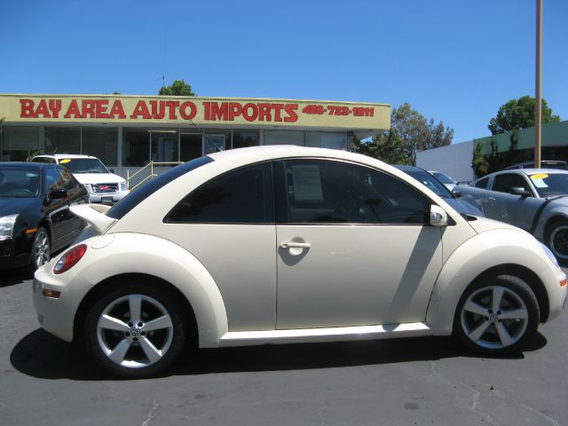 2006 Volkswagen New Beetle CD With MP3