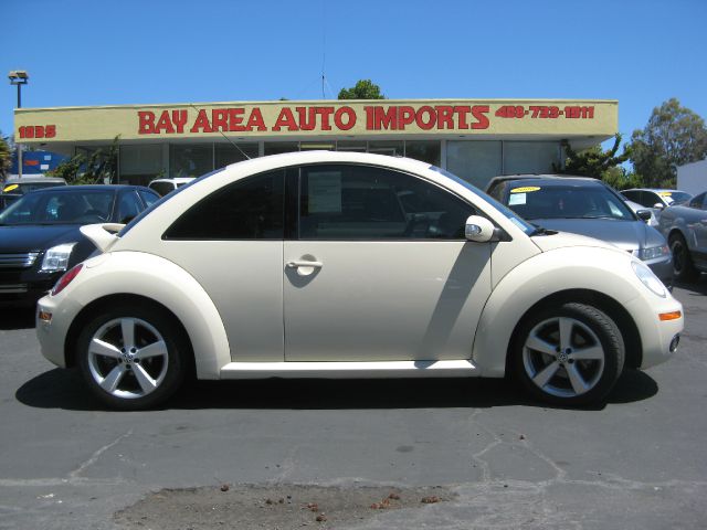 2006 Volkswagen New Beetle CD With MP3