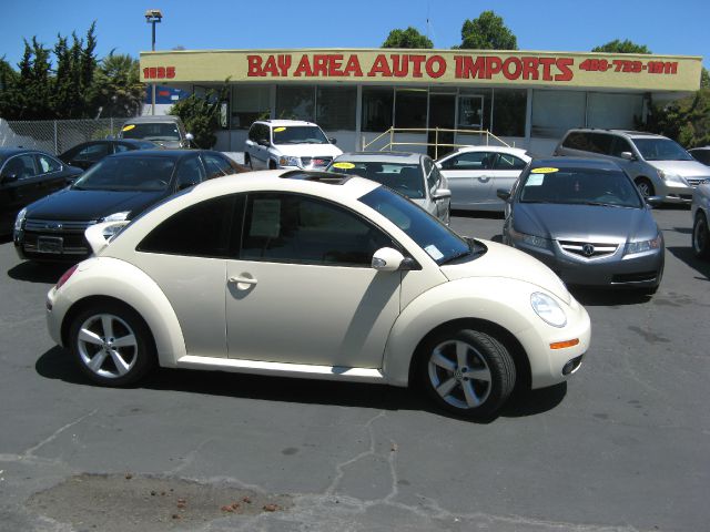 2006 Volkswagen New Beetle CD With MP3