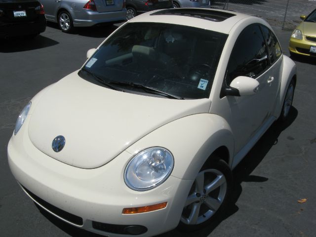 2006 Volkswagen New Beetle CD With MP3