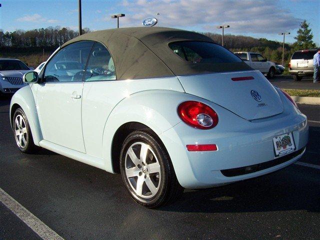 2006 Volkswagen New Beetle Unknown