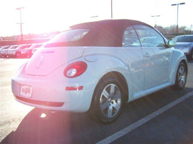 2006 Volkswagen New Beetle Unknown