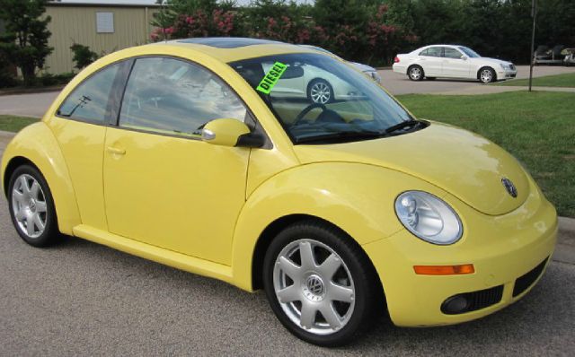 2006 Volkswagen New Beetle CD With MP3