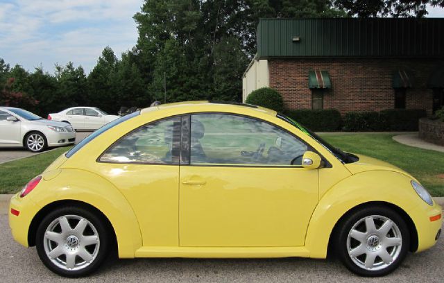 2006 Volkswagen New Beetle CD With MP3