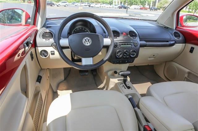 2006 Volkswagen New Beetle SR5 4x4 TRD Sport