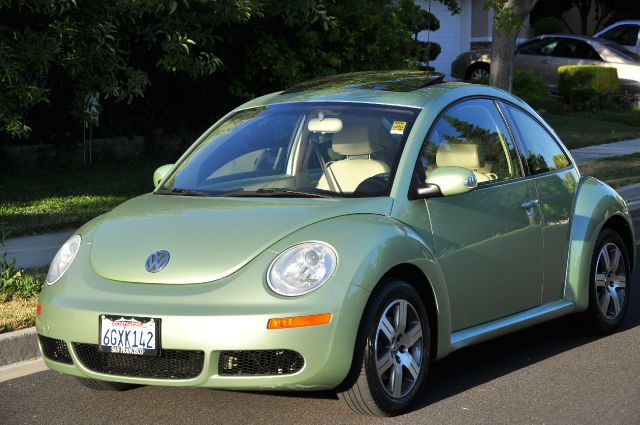 2006 Volkswagen New Beetle CD With MP3