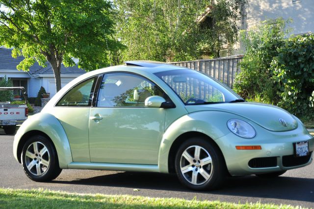 2006 Volkswagen New Beetle CD With MP3