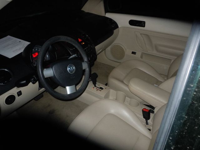 2006 Volkswagen New Beetle Lariat XL