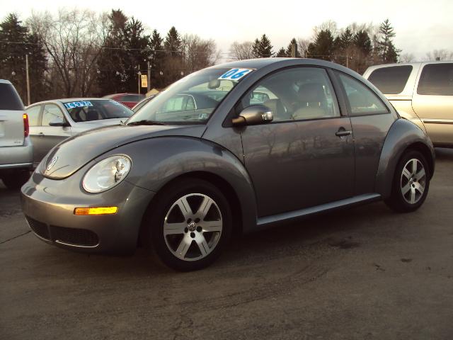 2006 Volkswagen New Beetle Aero Sedan