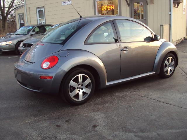 2006 Volkswagen New Beetle Aero Sedan