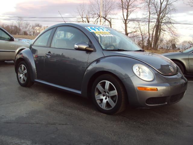 2006 Volkswagen New Beetle Aero Sedan