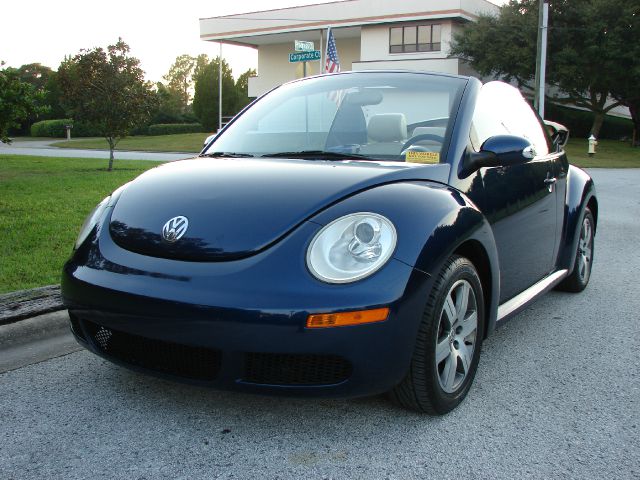 2006 Volkswagen New Beetle Reg Cab 118 WB