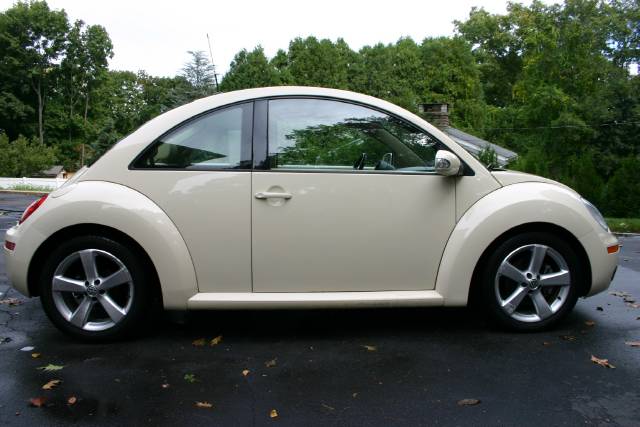 2006 Volkswagen New Beetle GS-R