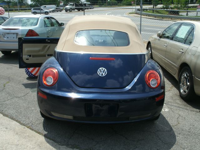 2006 Volkswagen New Beetle Reg Cab 118 WB