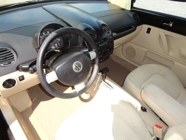 2006 Volkswagen New Beetle Unknown