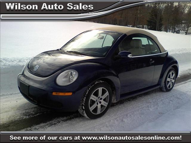 2006 Volkswagen New Beetle Ext Cab 123 WB LS Xtreme