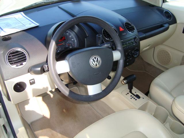 2006 Volkswagen New Beetle Unknown