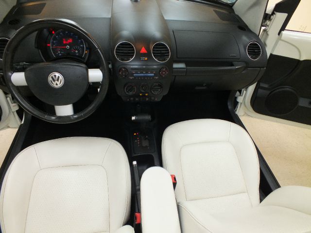 2007 Volkswagen New Beetle BASE W/1sv