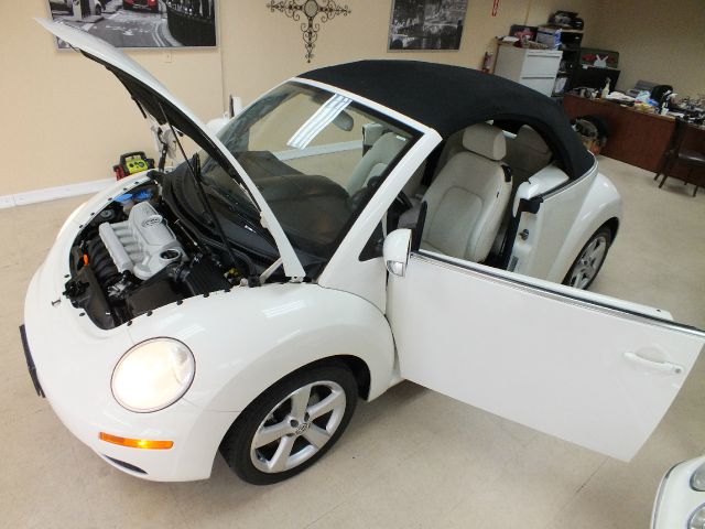 2007 Volkswagen New Beetle BASE W/1sv