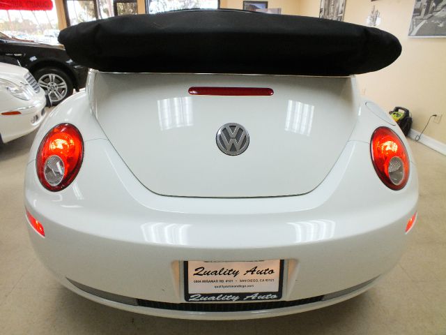 2007 Volkswagen New Beetle BASE W/1sv