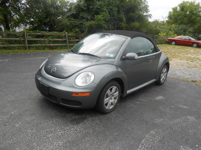 2007 Volkswagen New Beetle Reg Cab 118 WB