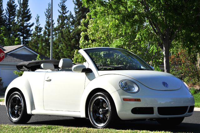 2007 Volkswagen New Beetle BASE W/1sv