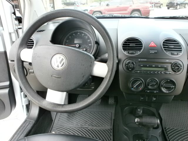 2008 Volkswagen New Beetle XR