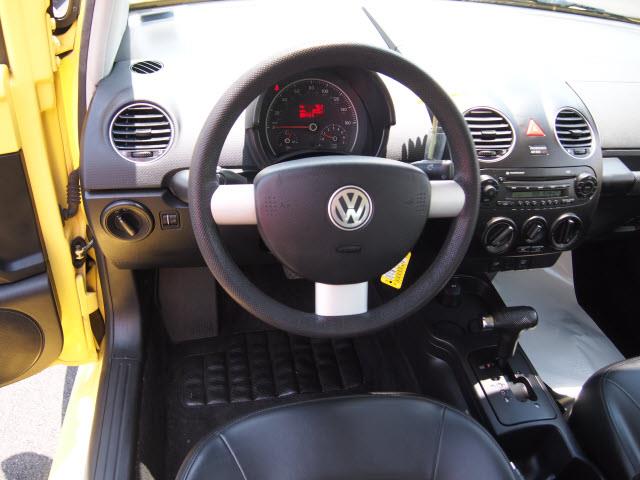 2008 Volkswagen New Beetle Unknown