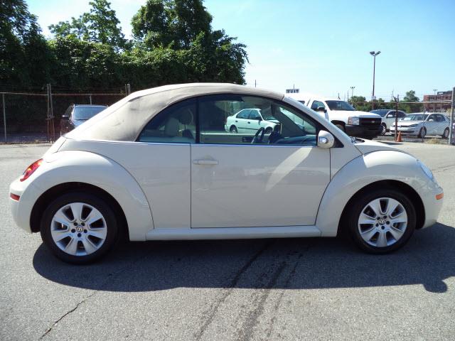 2009 Volkswagen New Beetle 3.5rl W/navigation