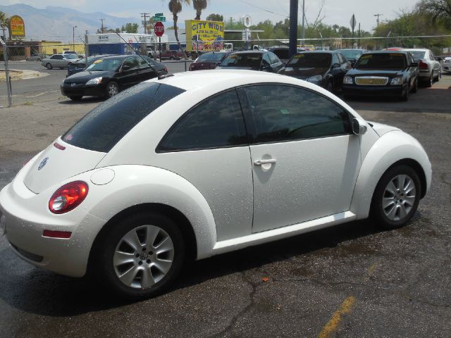 2009 Volkswagen New Beetle XR