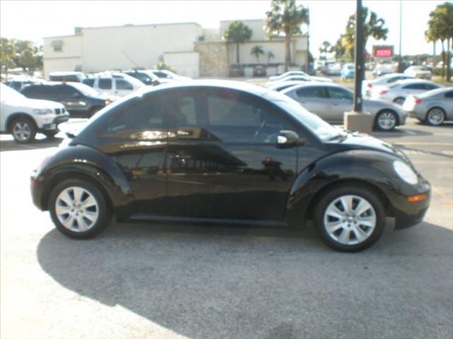 2009 Volkswagen New Beetle XR